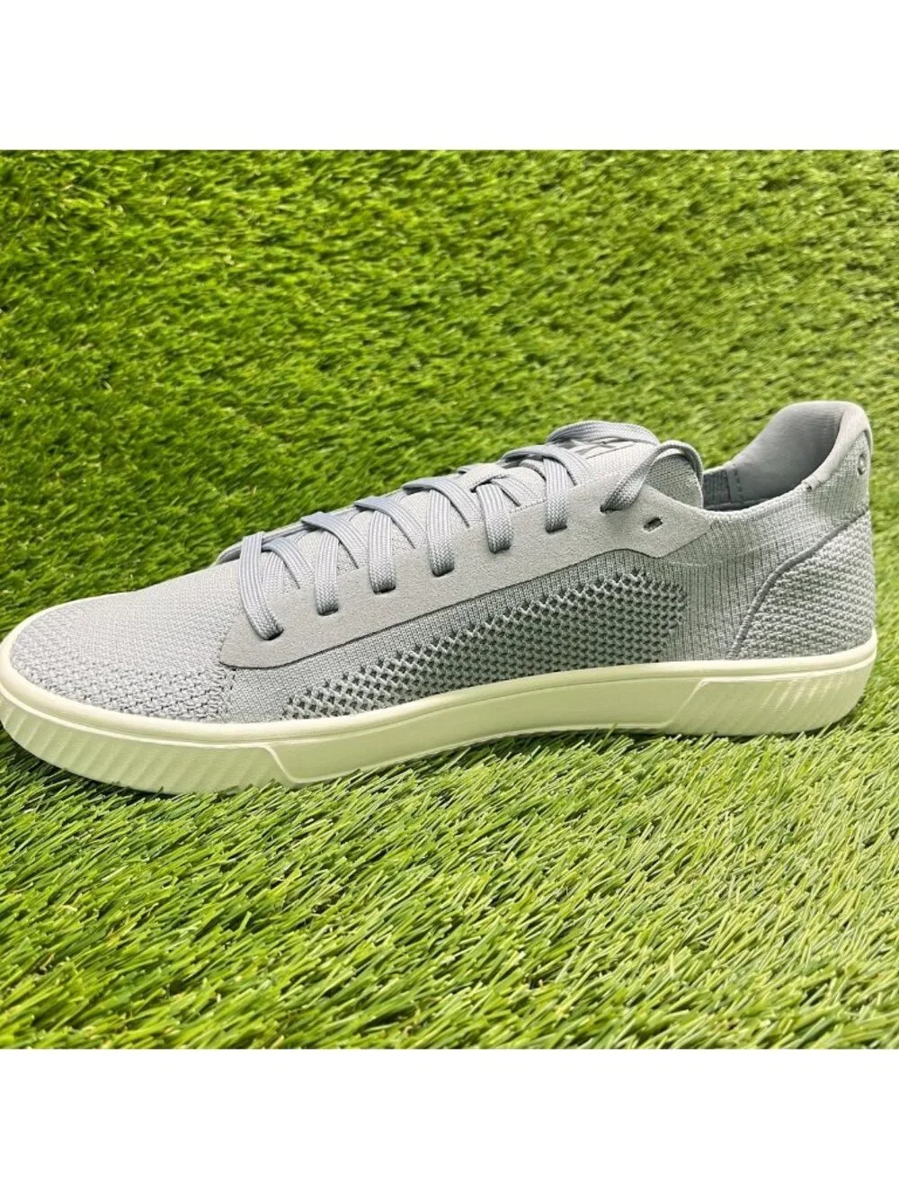 Flux Footwear Adapt Trainer Gray White Mens Size 11 Athletic Knit Shoes Sneakers